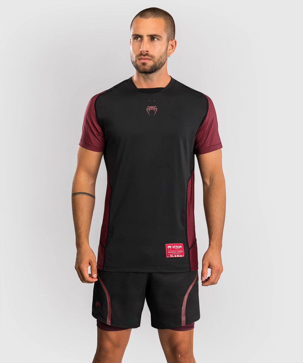 Тренировочная футболка Venum × Assassin's Creed Shadows Burgundy/Black