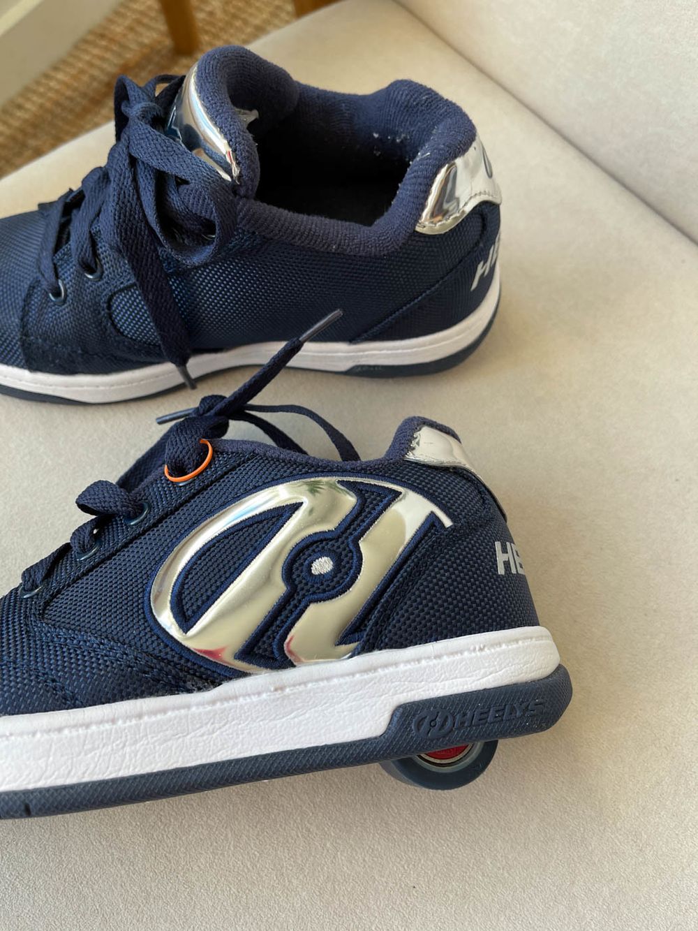 Роликовые кроссовки Heelys, 32