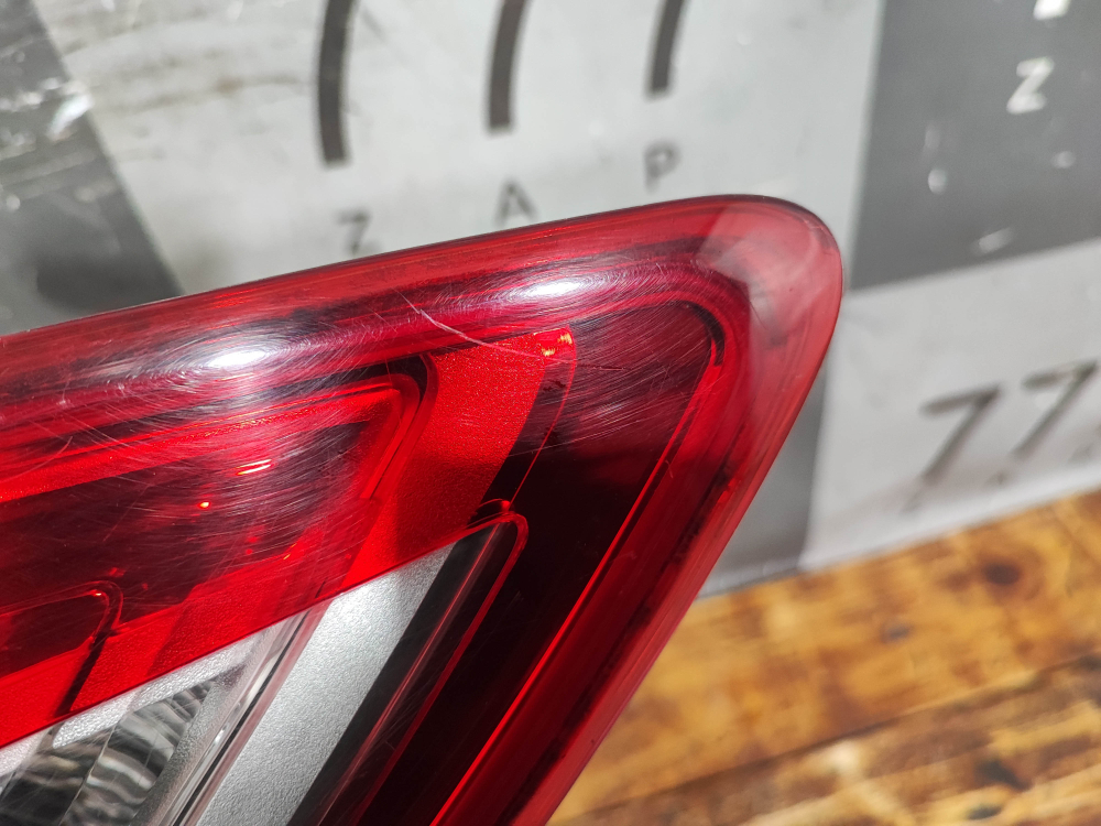 Фонарь зaдний левый Ford Kuga 2 (CBS) 12-16 Б/У Оригинал 1802506