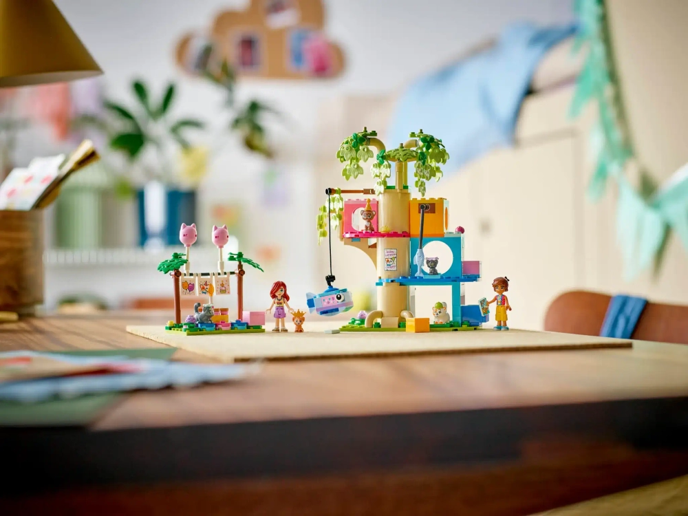 Конструктор LEGO Friends 42666 Вечеринка по случаю дня рождения кошки и домик на дереве