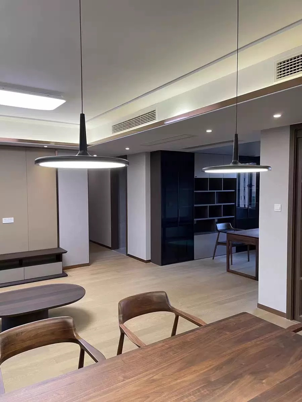 Pendant design lamp Skan by Vibia
