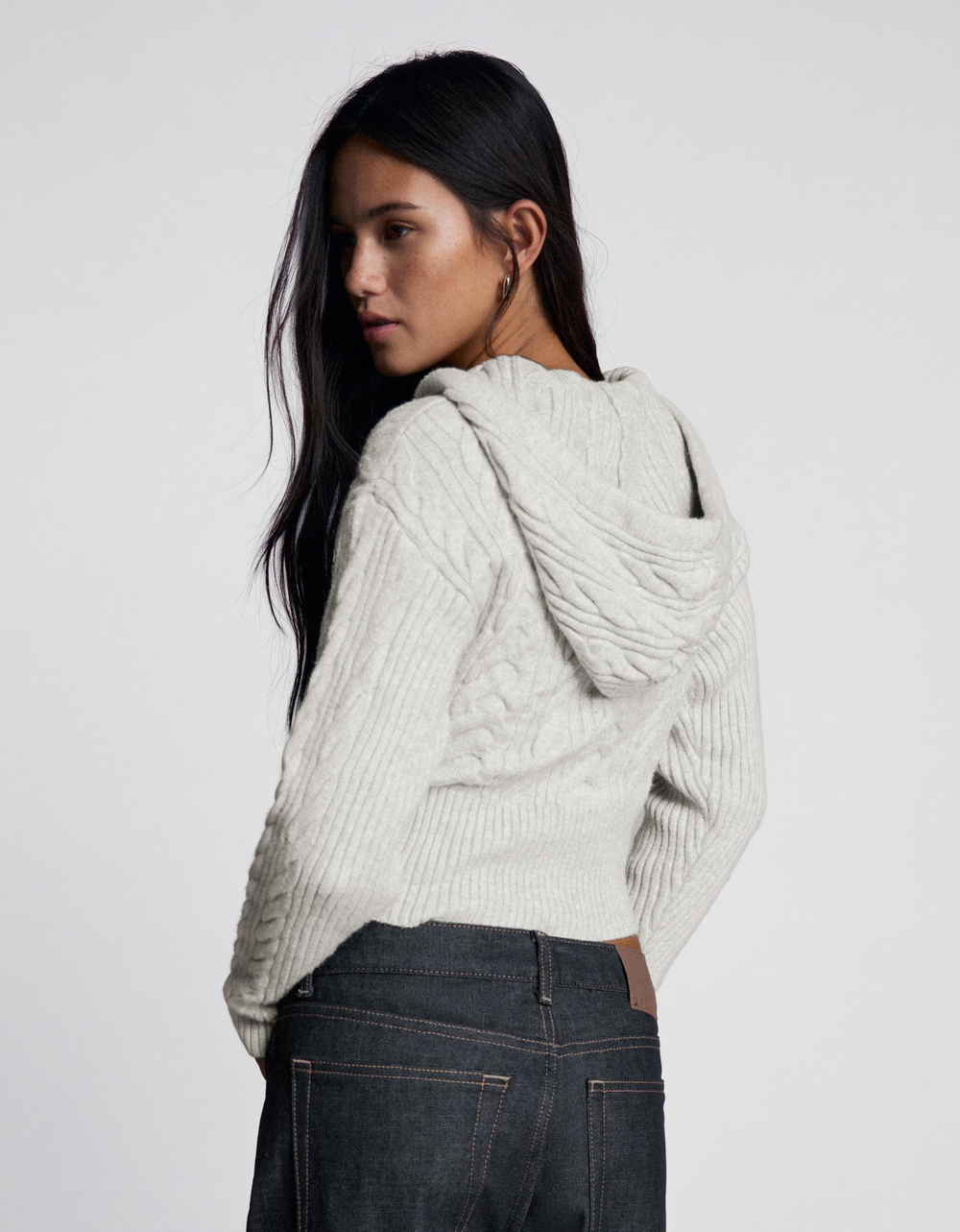 Женский кардиган с капюшоном и узором косы - BERSHKA