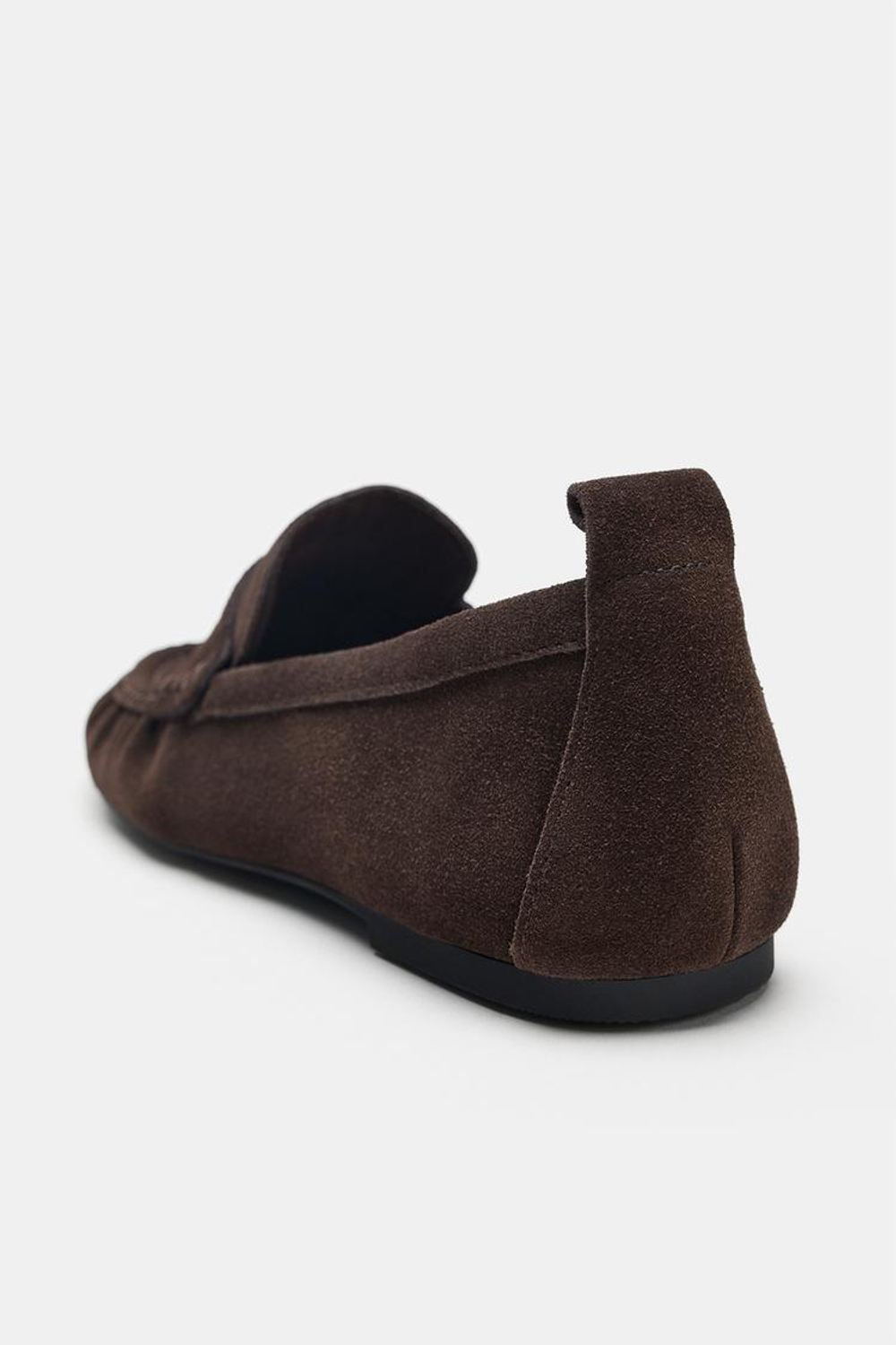 ZARA ЗАМШЕВЫЕ ЛОФЕРЫ СО СБОРКАМИ, КОРИЧНЕВЫЙ