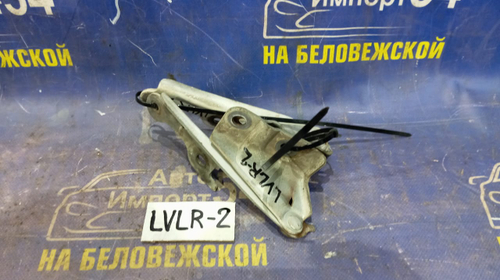 Петля капота левая MAZDA MPV 1996