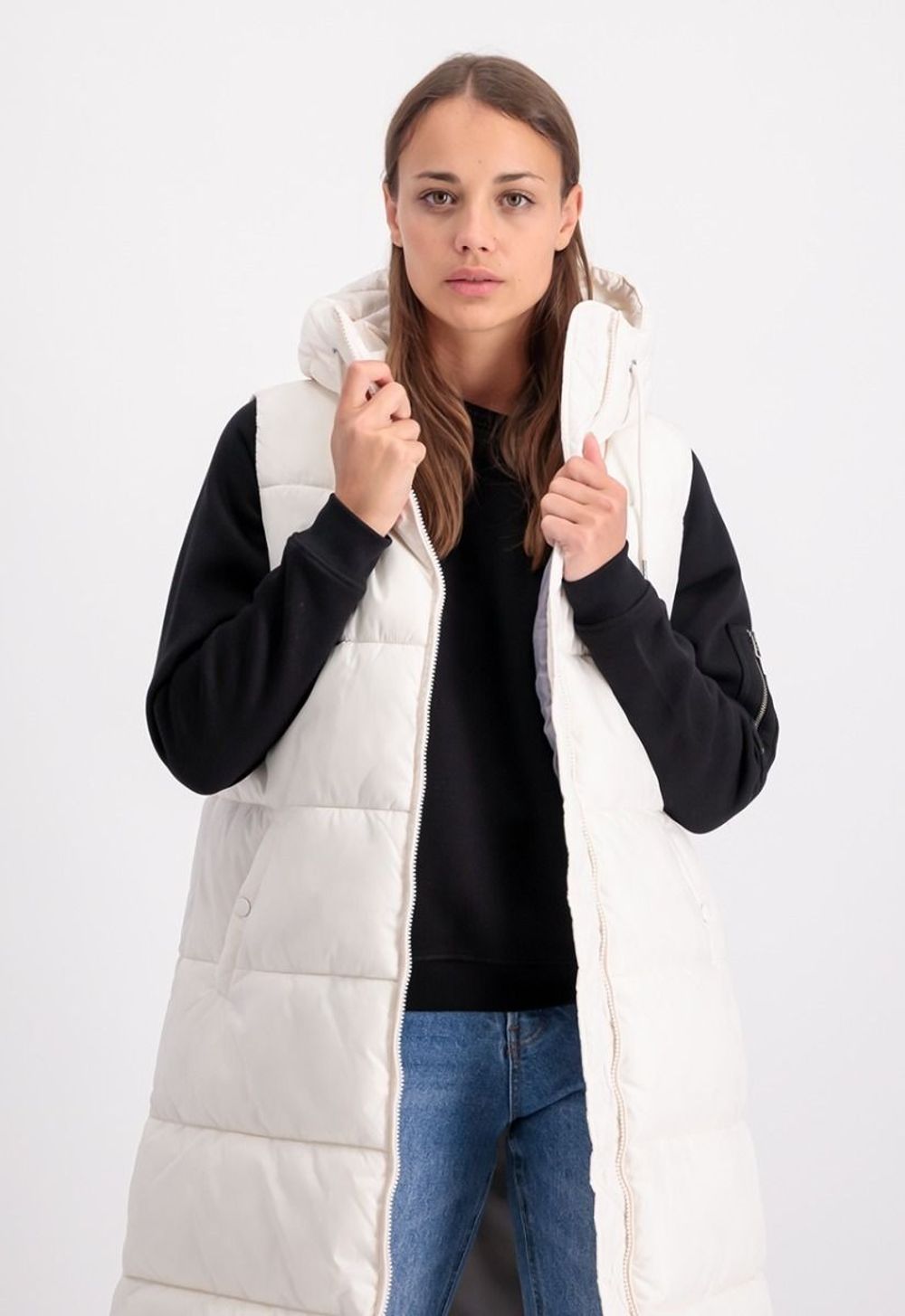 Жилет утепленный женский ALPHA INDUSTRIES Long Puffer Vest