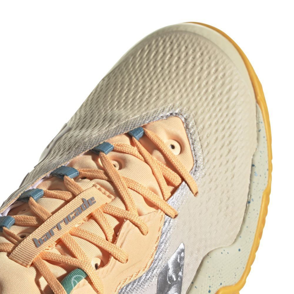 Мужские кроссовки теннисные Adidas Barricade M - white tint/taupe met./acid orange
