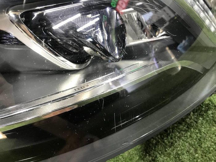 Фара правая Mercedes S W222 (2013-2017) LED