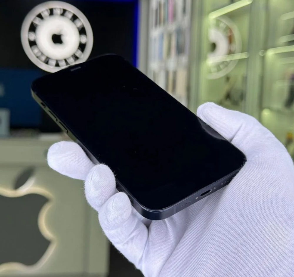 iPhone 12, 128 ГБ б/у