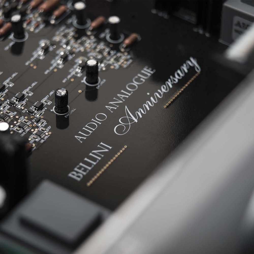 Предварительный усилитель Audio Analogue Bellini Anniversary Black