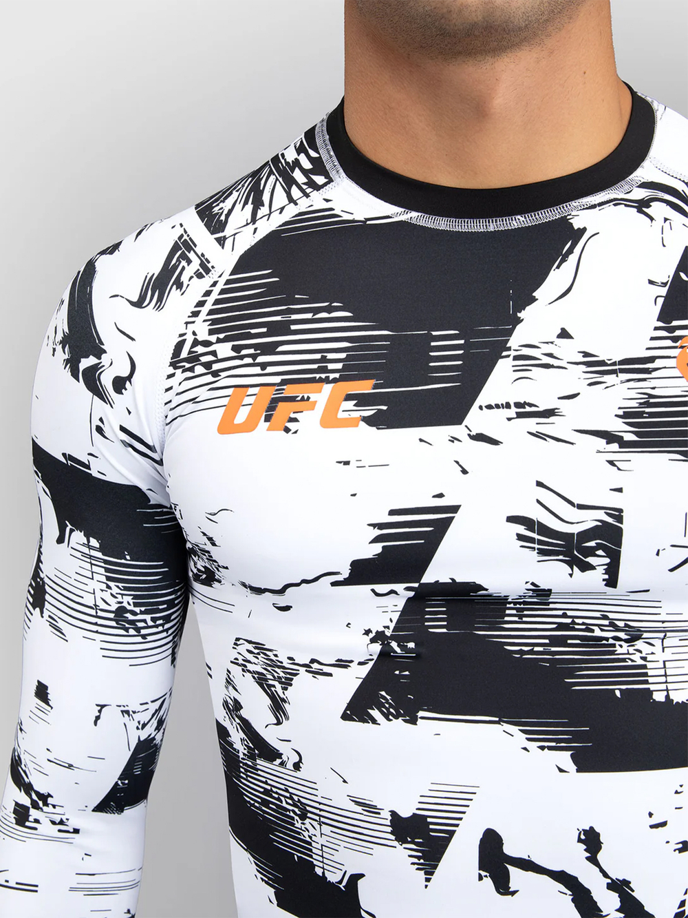 Рашгард Venum UFC Zenith Fight Week Black/White/Orange L/S