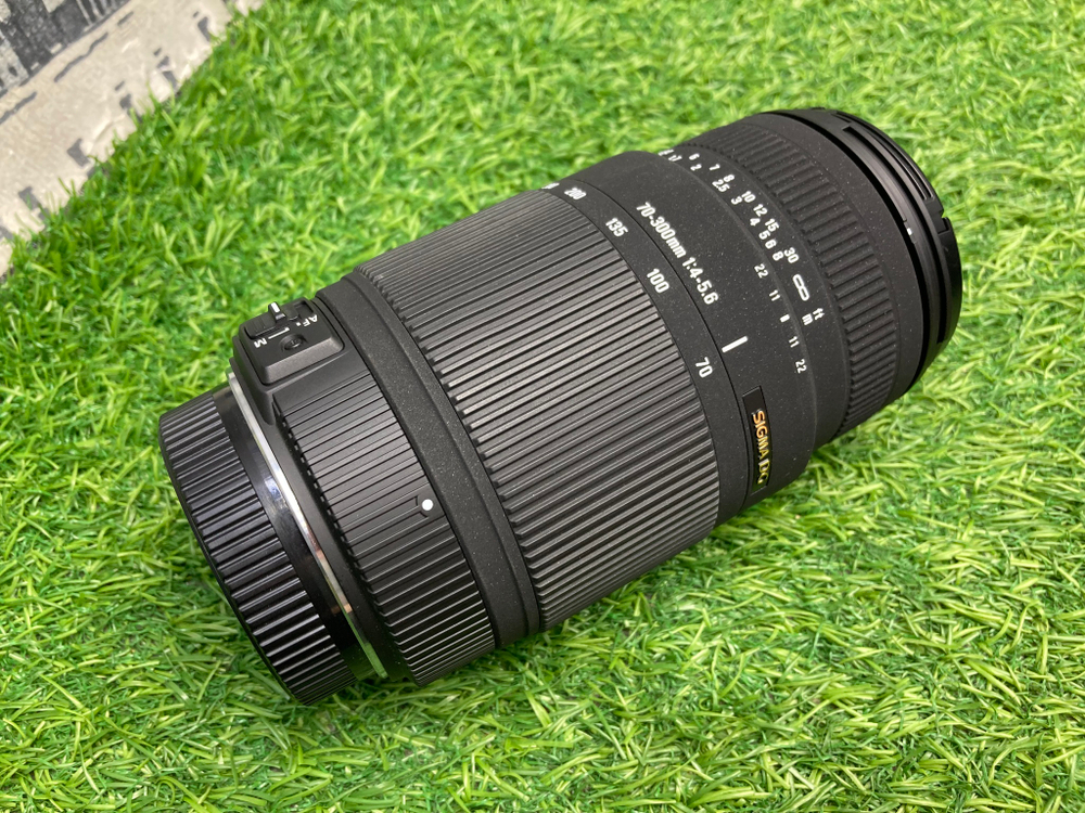 Sigma AF 70-300mm 4-5.6 DG