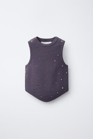 ZARA ТРИКОТАЖНЫЙ ТОП С ЗЕРКАЛЬНЫМИ АППЛИКАЦИЯМИ, БАКЛАЖАННЫЙ