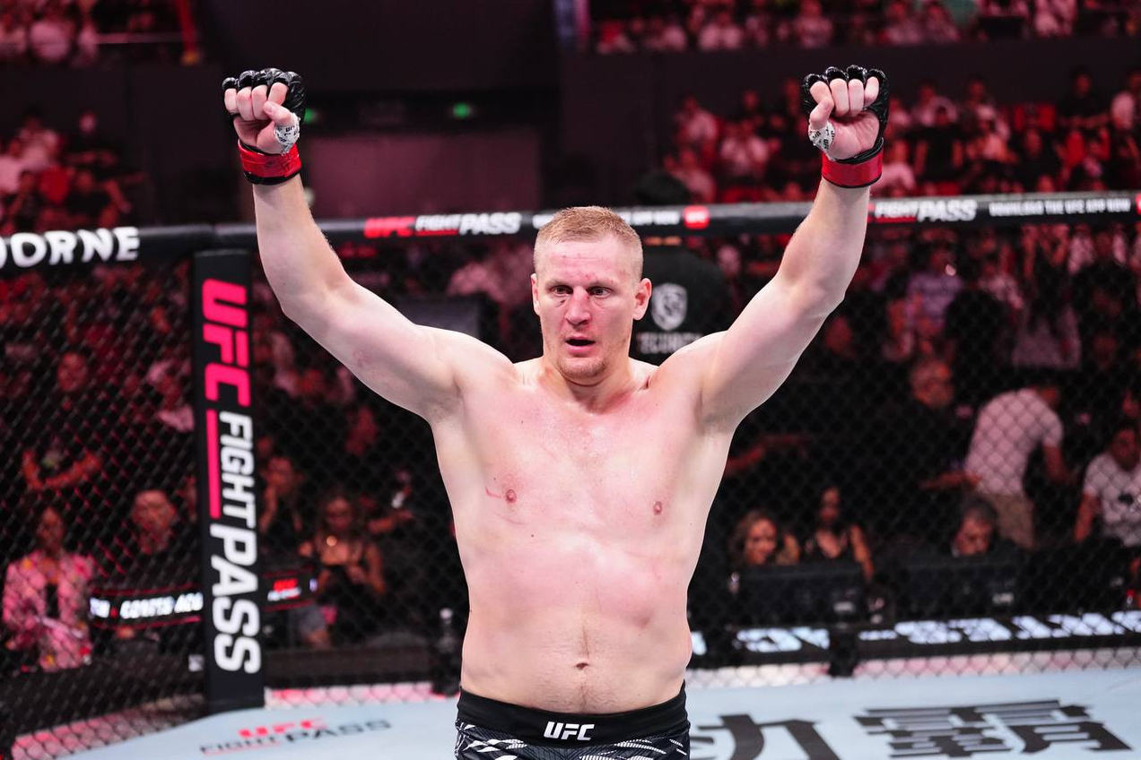 UFC хочет организовать Сергею Павловичу бой с непобеждённым Джошем Хокитом