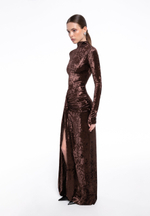 «SCULPTING velvet dress» Платье из эластичного бархата с разрезом.