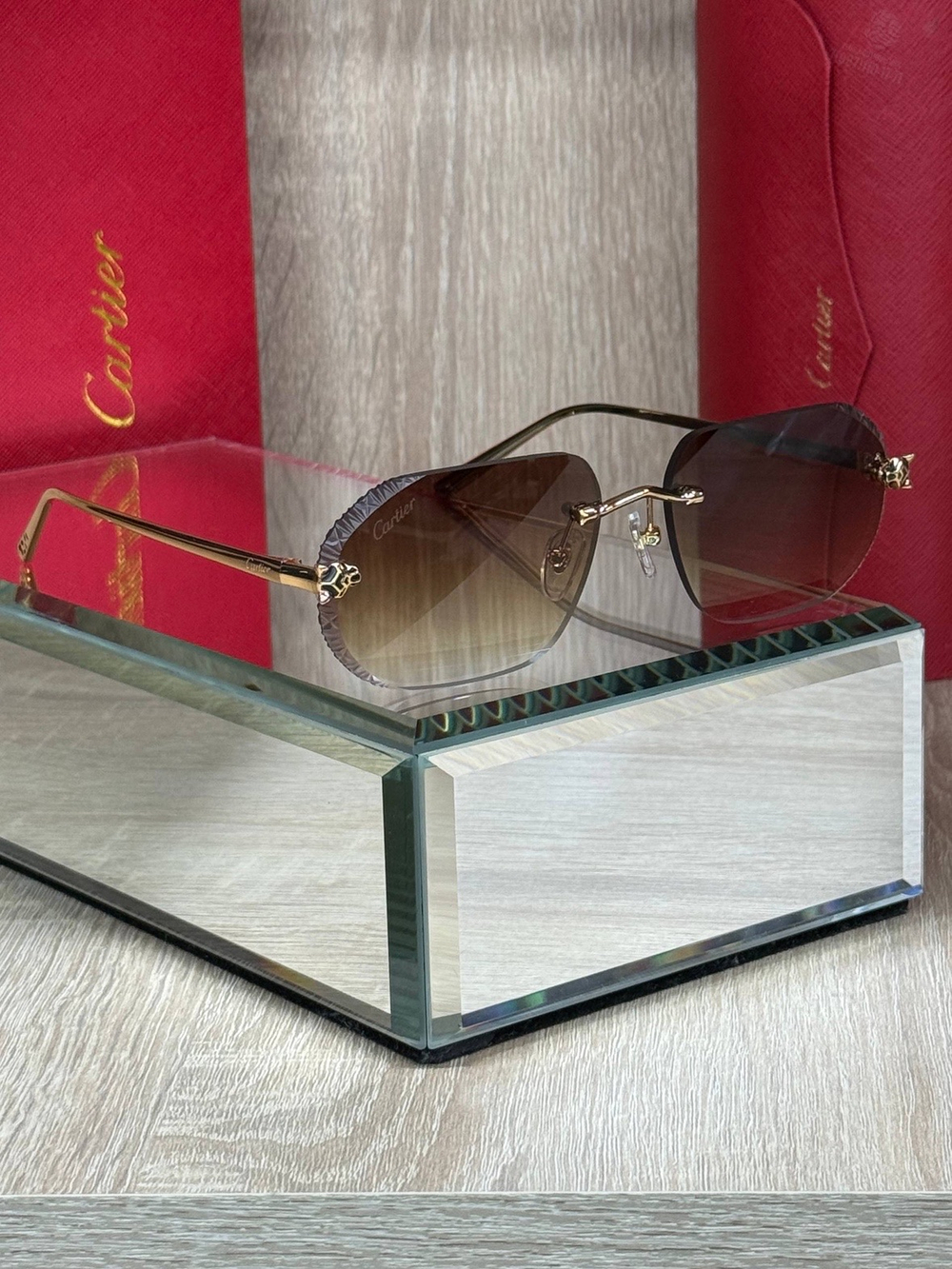 Солнцезащитные очки Cartier
