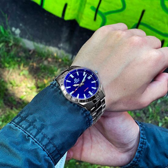 Наручные часы Casio Edifice EFV-100D-2AVUDF