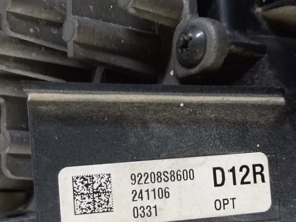 Фара ДХО правая Hyundai Palisade (LX2) 22-25 Б/У Оригинал 92208S8600