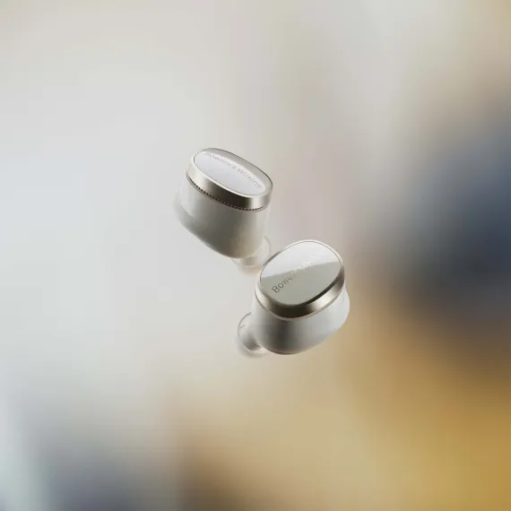Bowers &amp; Wilkins Pi8 Dove White