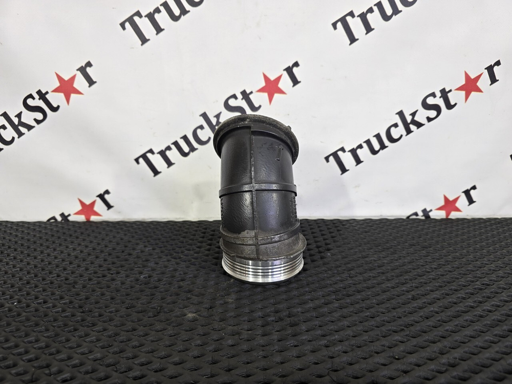 Патрубок дроссельной заслонки 2018г.