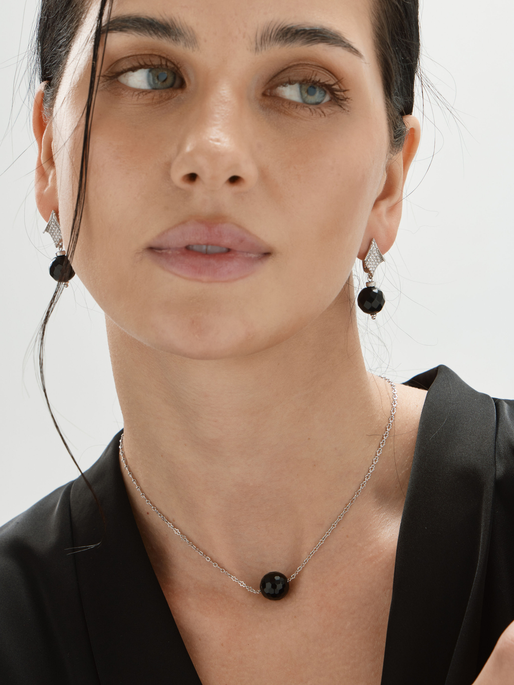 91003867 Колье Selena Pearls