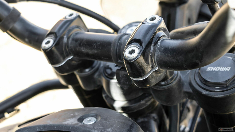 Royal Enfield Himalayan 450 Kamet White (Premium) (бескамерные шины)