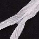 Молния потайная (скрытая) SBS Т3 (3 мм) 1 зам., н/раз., 25 см, S-501 белый, уп. 50 шт