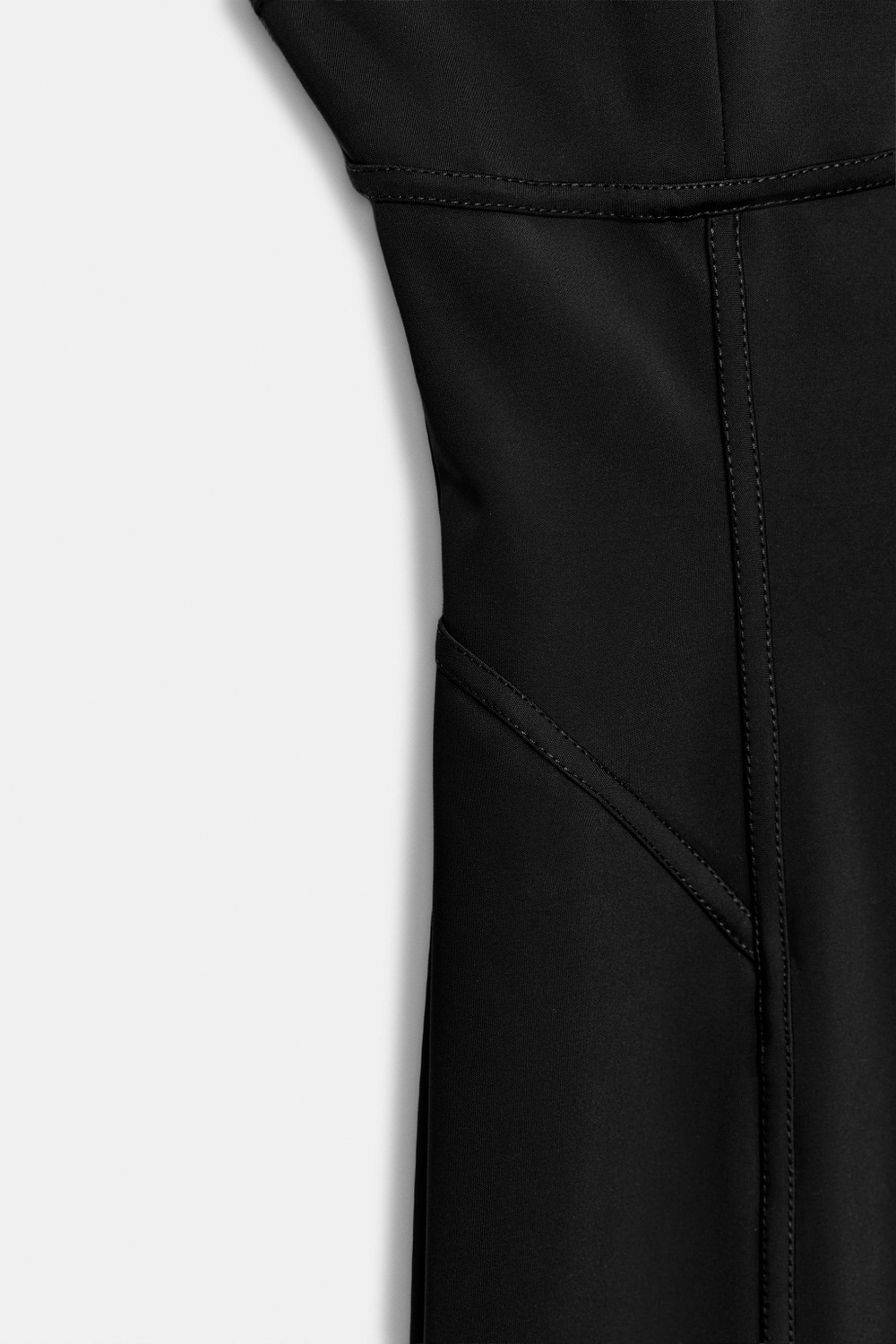 ПЛАТЬЕ МИДИ С АКЦЕНТНЫМИ ШВАМИ — ZARA