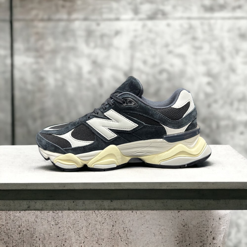 New Balance 9060 • Black