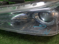 Битая Фара левая Genesis G70 (2017-2021) LED