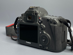 Canon EOS 5DS R — 6 000 кадров