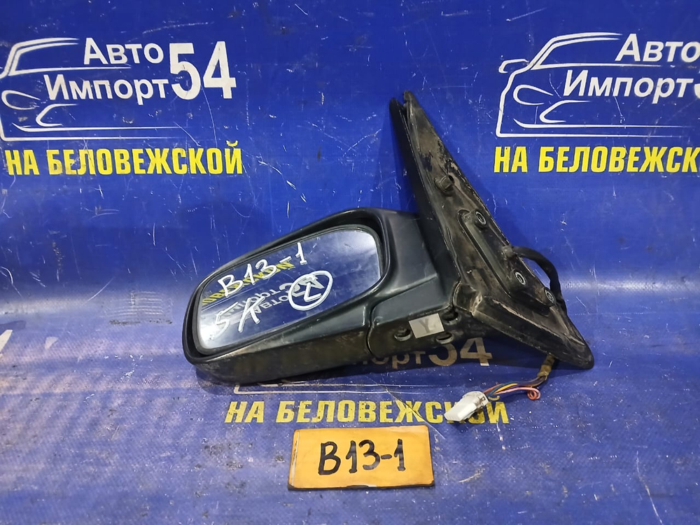 Зеркало левое NISSAN SUNNY 1990