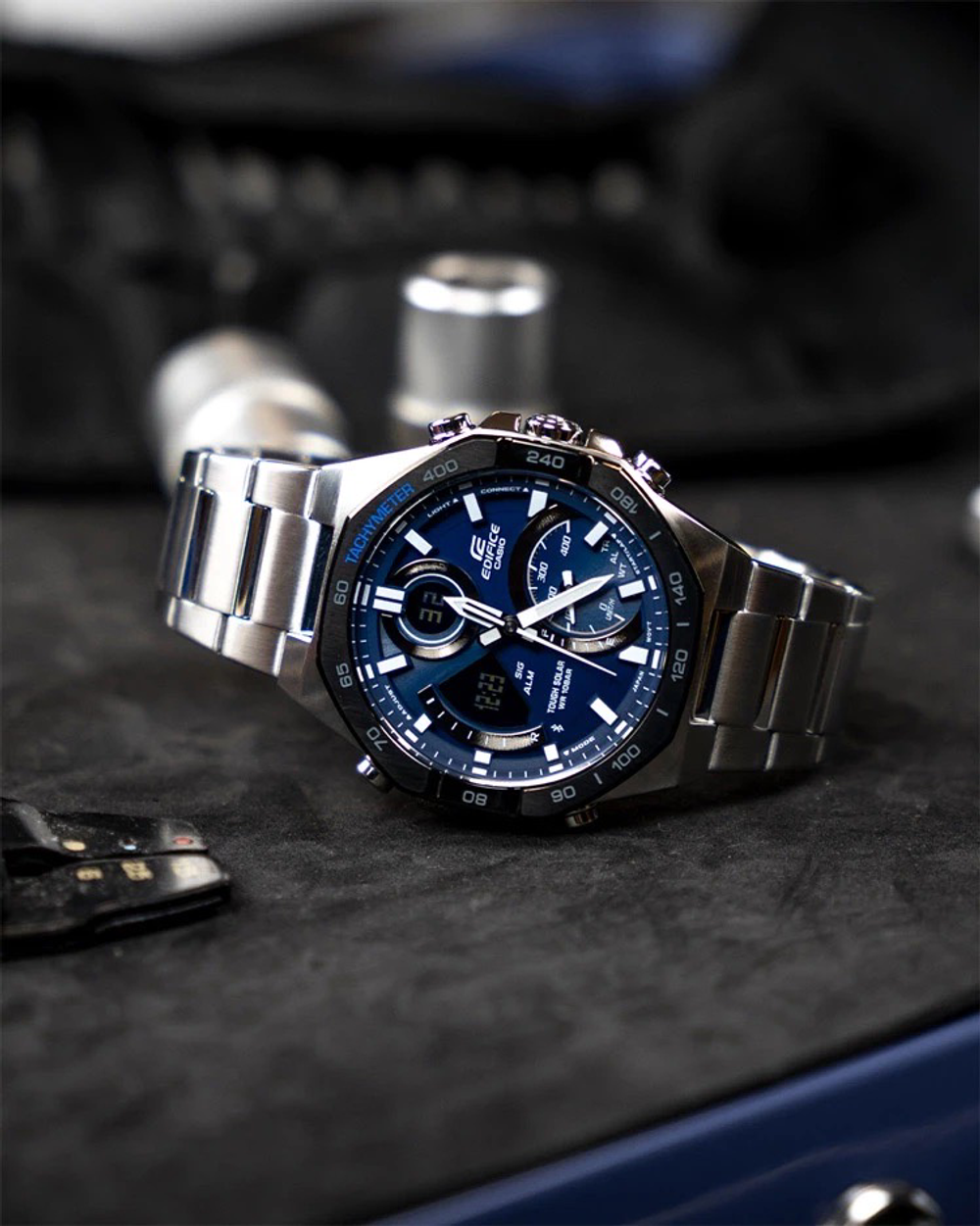Часы Casio ECB-950DB-2A