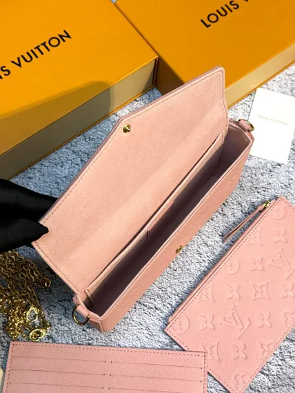 Клатч Louis Vuitton Felicie розовый