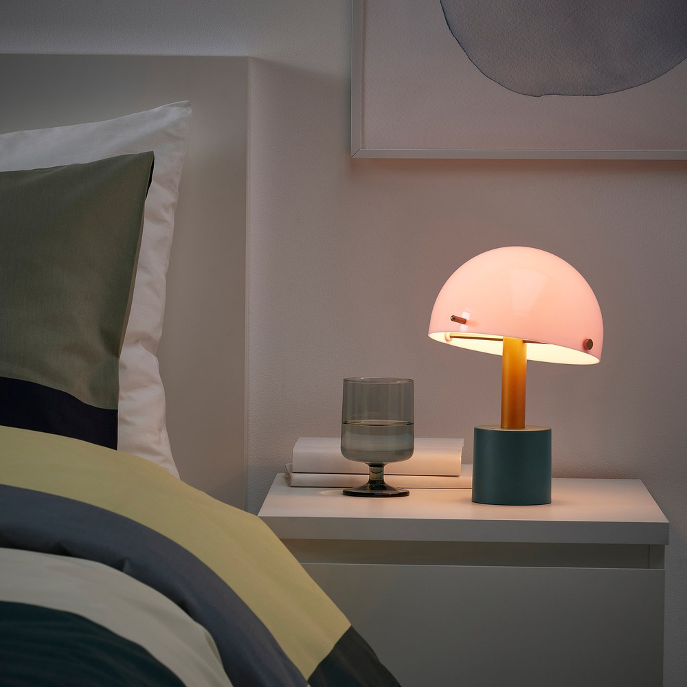 IKEA NÖDMAST  (ИКЕА НЁДМАСТ)  -  Лампа LED на батарейках - светло-розовая/тёмная серо-зелёная 26 см