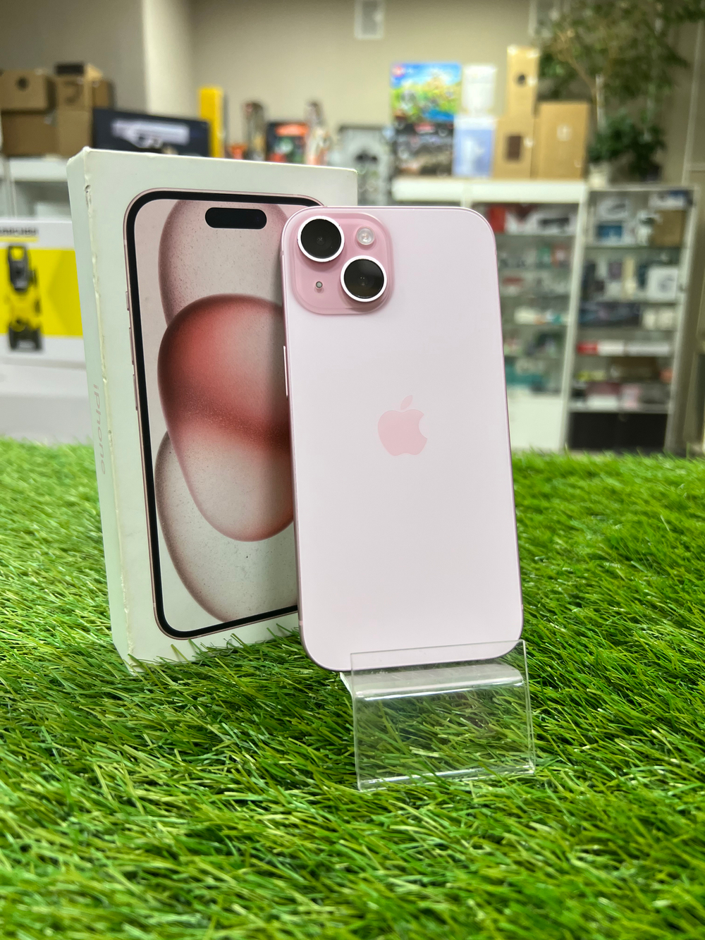 Б/У iPhone 15 128Gb Pink