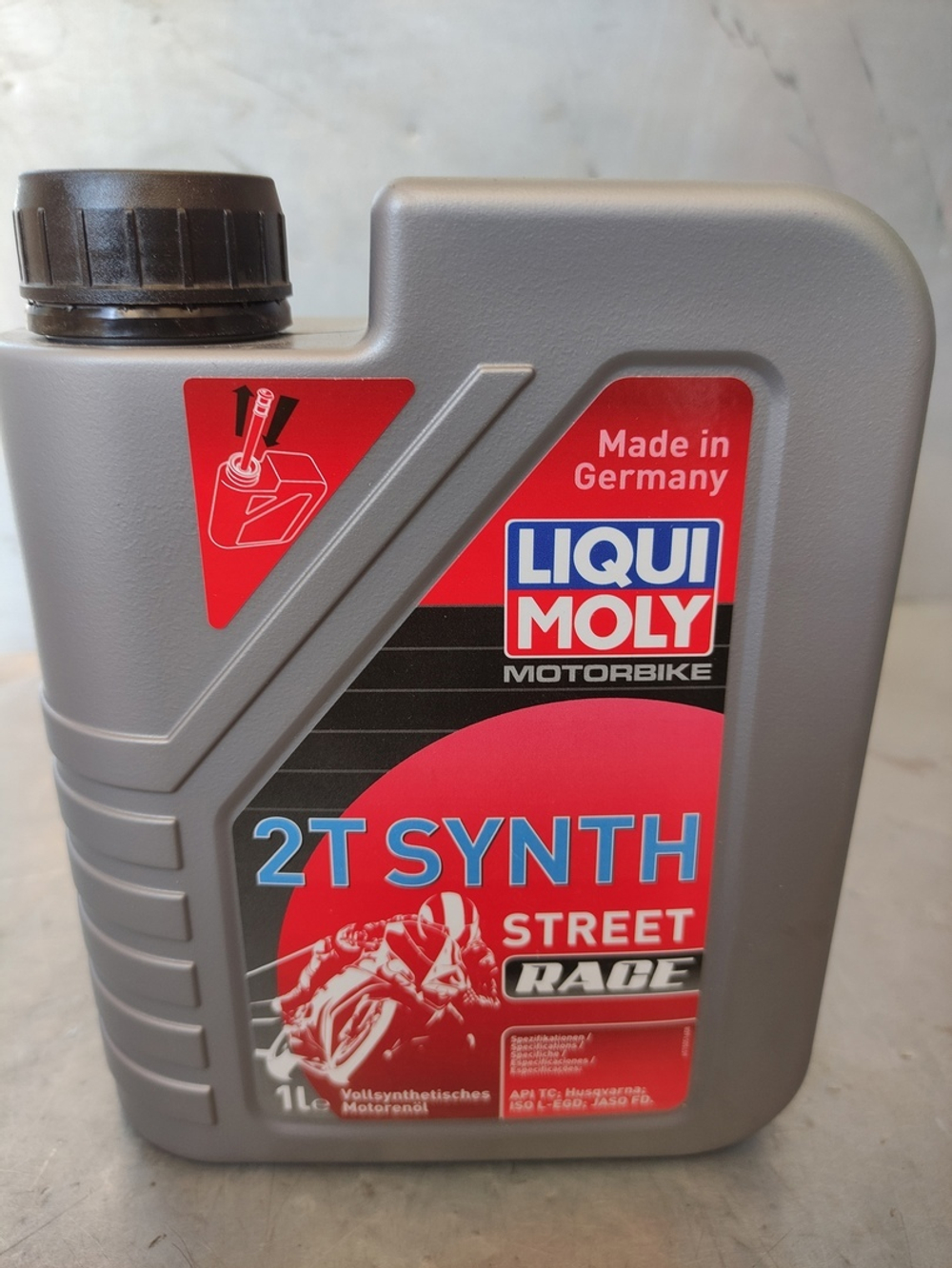 масло моторное 2Т Liqui Moly street race синтетическое 1л.