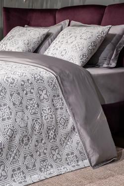 Покрывало 180x230 Garda Decor Ажур серое