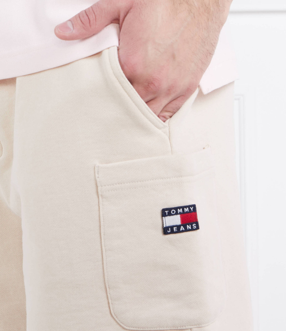 Шорты TJM XS BADGE CARGO BEACH Tommy Jeans - бежевый(DM0DM16330)