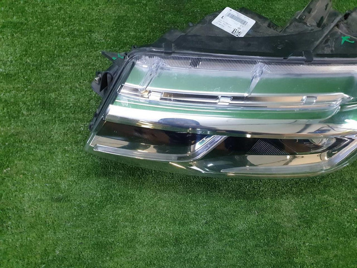 Фара левая VW Taos (2020-н.в.) LED