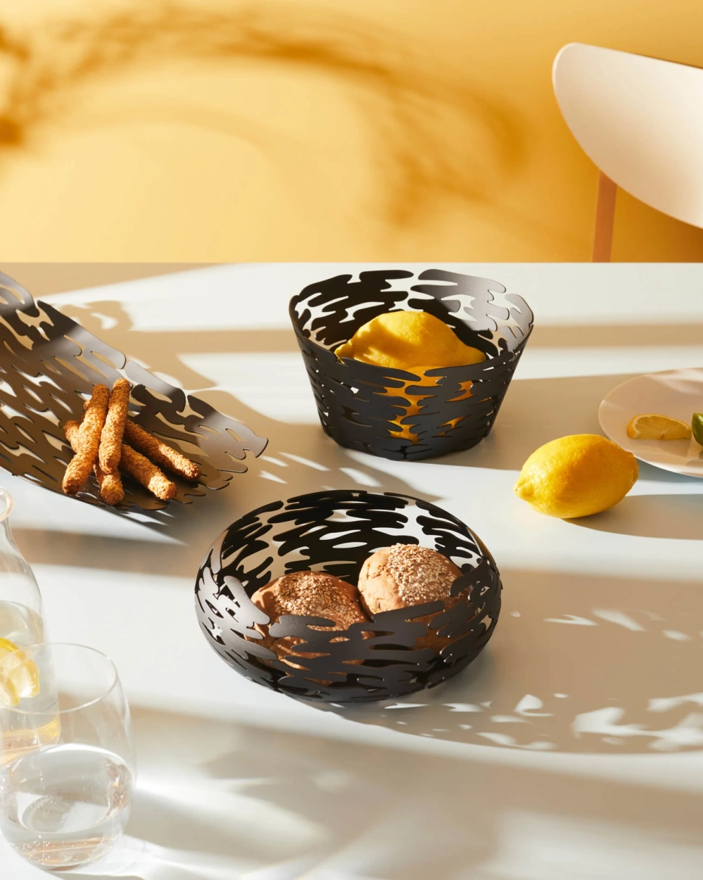 Alessi Корзина Barket 18x6,5 см белая EAN 8003299434817