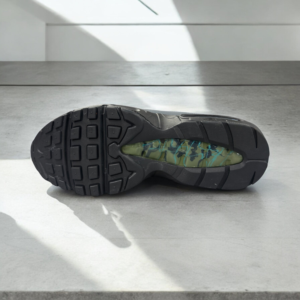 Nike Air Max 95 x Corteiz • Grey Laser Blue