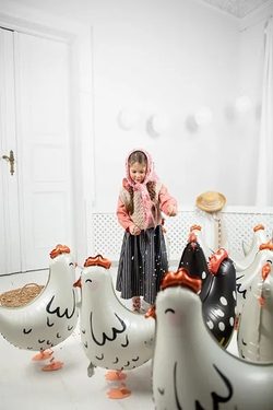 ХОДЯЧАЯ ФИГУРА, КУРИЦА, ЧЕРНЫЙ