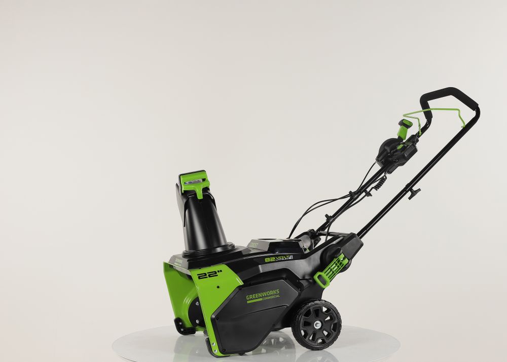 Аккумуляторный снегоуборщик Greenworks GD82STK5, 2602507UС ,82v, 56 см, c АКБ 2x2.5Aч и ЗУ
