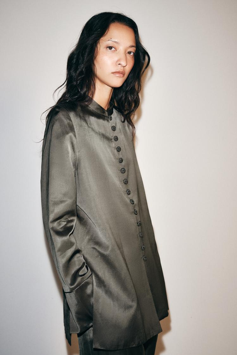 ZARA АТЛАСНАЯ КУРТКА — ZW COLLECTION, СЕРЫЙ