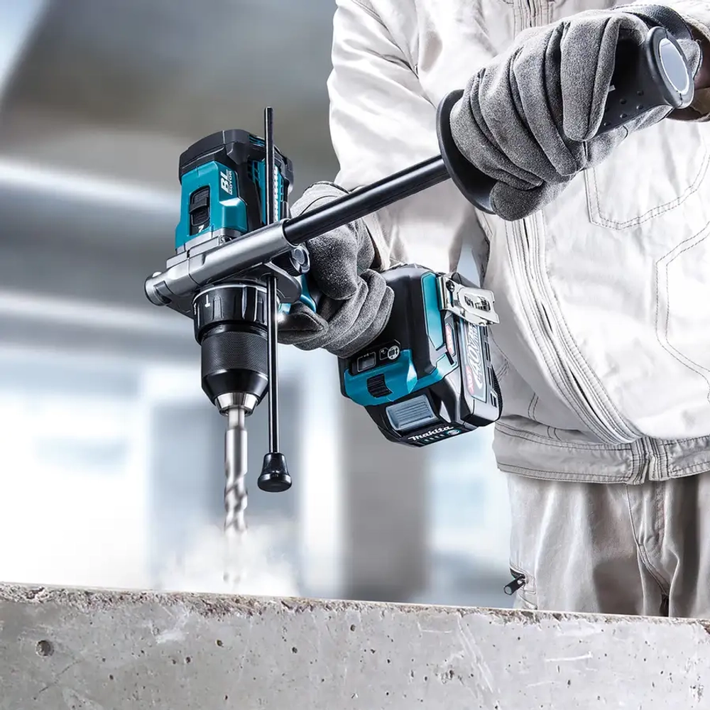 Аккумуляторная ударная дрель-шуруповёрт XGT® Makita HP001GZ
