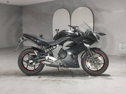 Kawasaki ER-6F, 2011