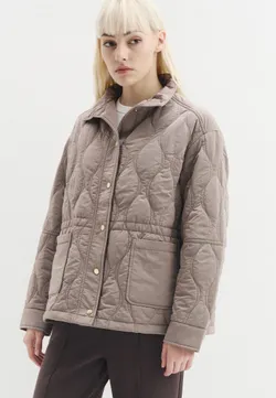 Куртка утепленная  женская GUESS