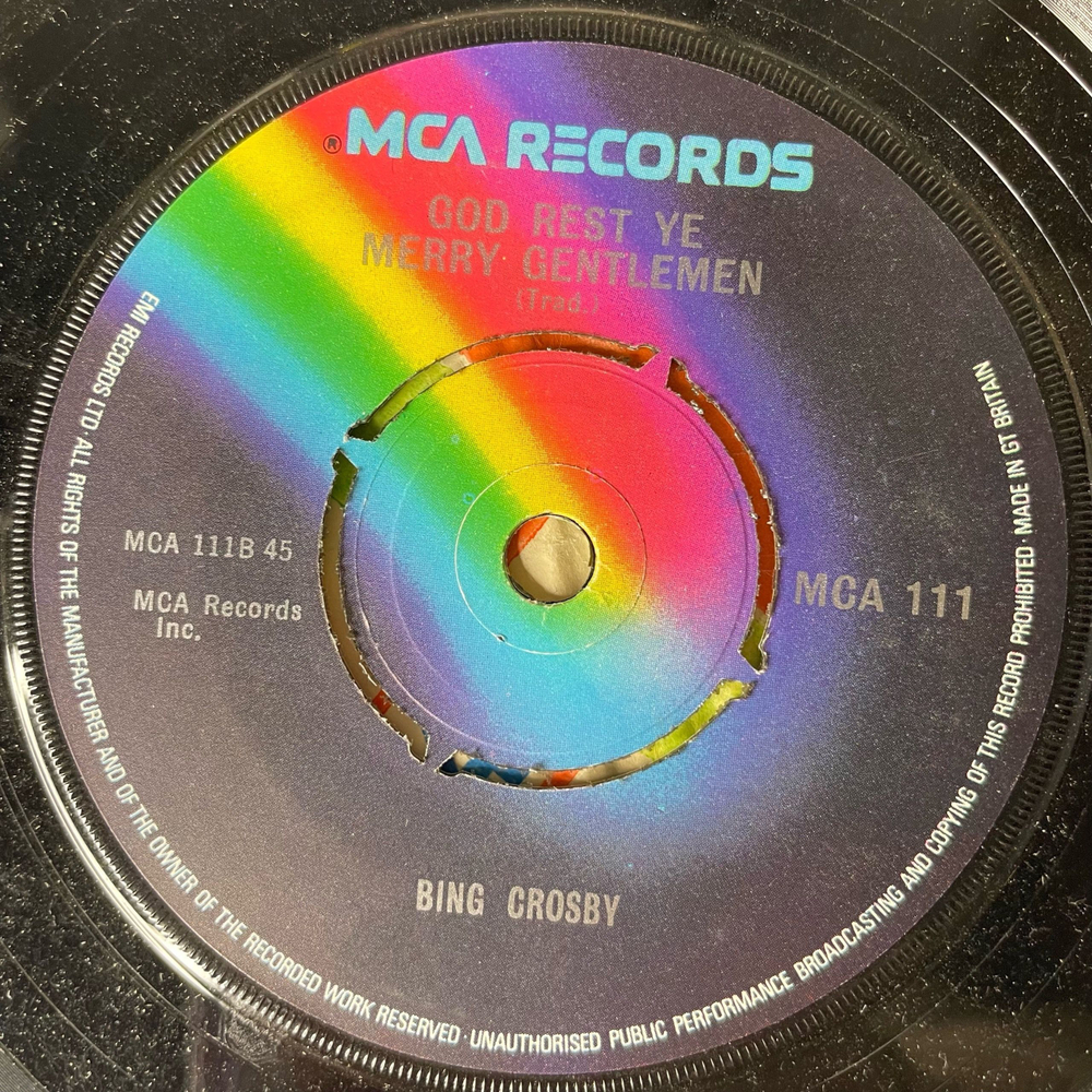 Винтажная виниловая пластинка 7 дюймов (маленькая пластинка) Bing Crosby, White Christmas / God Rest Ye Merry Gentlemen (UK 1977)