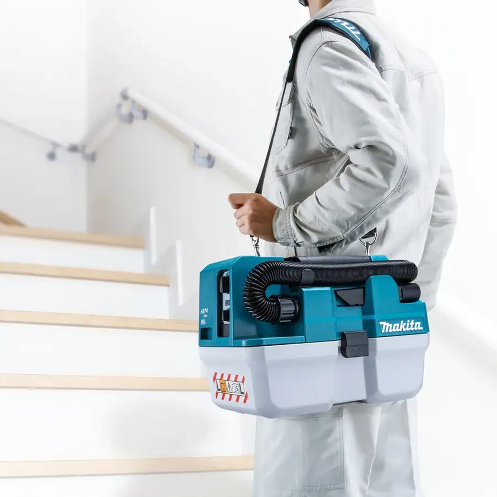 Аккумуляторный пылесос Makita VC014GLZ