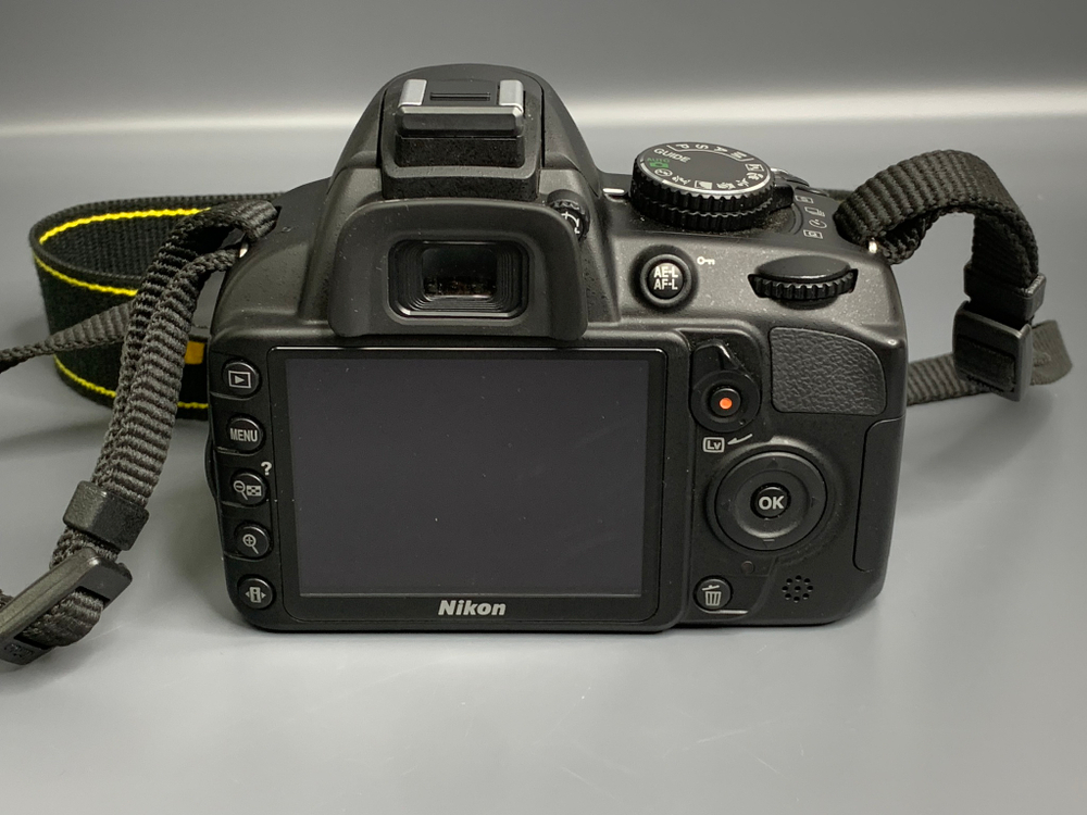 Nikon D3100 Kit 18-55 mm